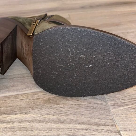 Aquatalia Womens 9.5 Olive Green Suede Heeled Booties Brown Leather Ankle Strap - Picture 10 of 11